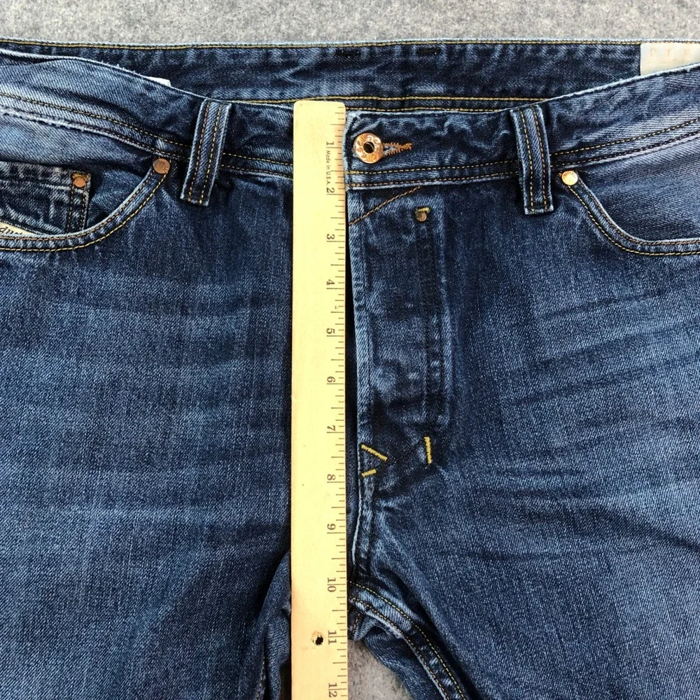 Diesel Mens Jeans Size 38x30 Straight Leg Button Fly Blue Medium Wash Denim